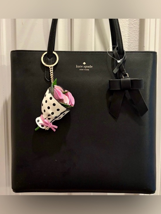 kate spade Handbags - NWOT KATE SPADE Black Leather Canvas
Tote & flower bouquet bag charm/key fob🖤💐